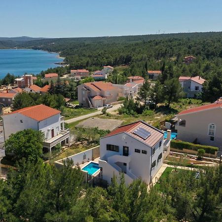 Apartment Vala, 4*, Sea View & Private Heated Pool Pridraga Luaran gambar