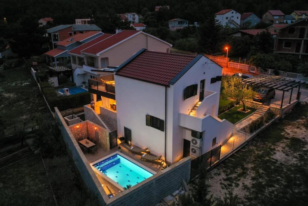 Apartment Vala, 4*, Sea View & Private Heated Pool Pridraga Luaran gambar